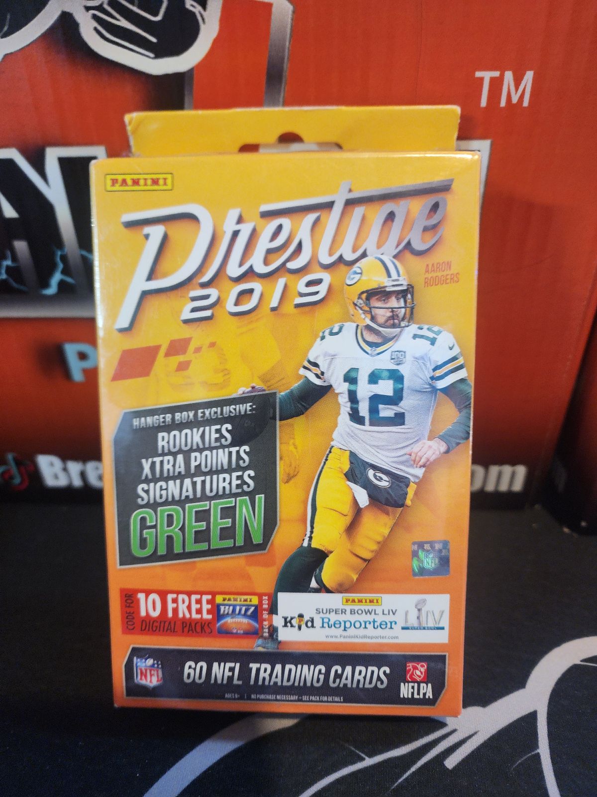 2019 Prestige Football Hanger Box! 60 cards!