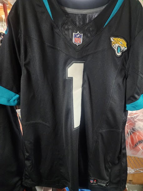 NWOT Travis Etienne Jaguars Nike Licensed Football Jersey Size L Unsigned