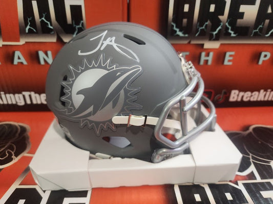 Tyreek Hill SLATE Auto Mini Helmet Dolphins Beckett COA