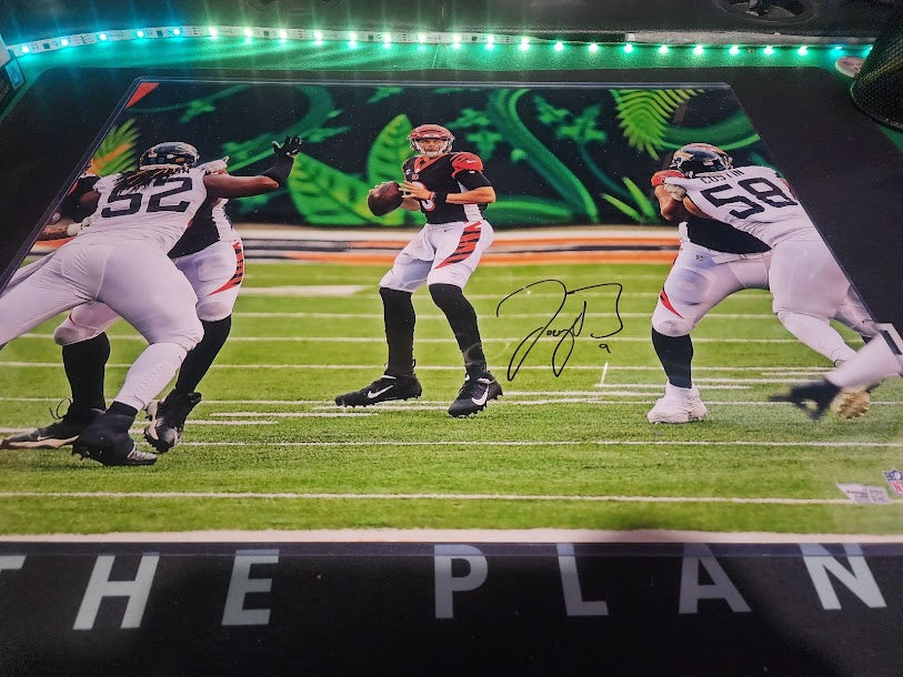 Joe Burrow 16x20 Auto Photo Cincinnati Bengals Fanatics COA