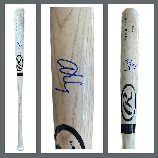 Luis Robert Autographed Baseball Bat Beckett COA White Sox