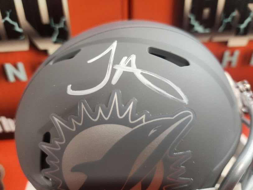 Tyreek Hill SLATE Auto Mini Helmet Dolphins Beckett COA (Read)