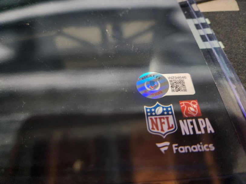 Tyreek Hill Auto 16x20 Photo Dolphins Beckett COA