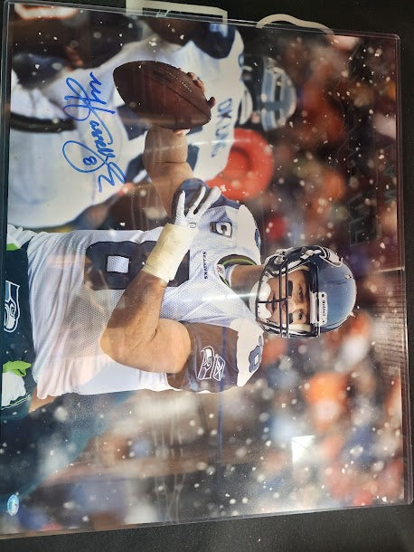Matt Hasselbeck Auto 16x20 Seahawks Photo Mill Creek COA Snow