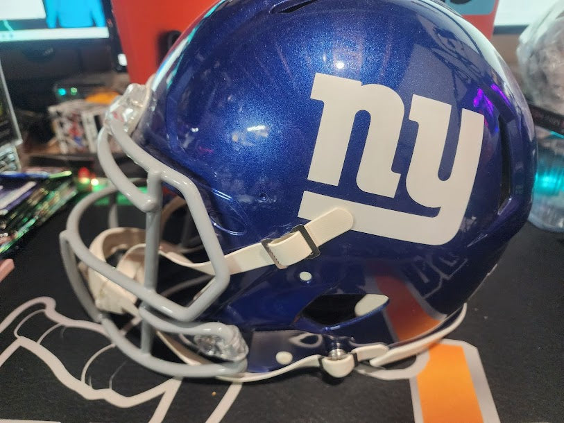 Daniel Jones Autographed FANATICS COA Full Size Helmet New York Giants