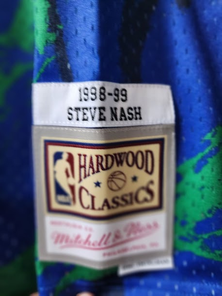 Steve Nash Mitchell and Ness Hardwood Classics Jersey L Unsigned