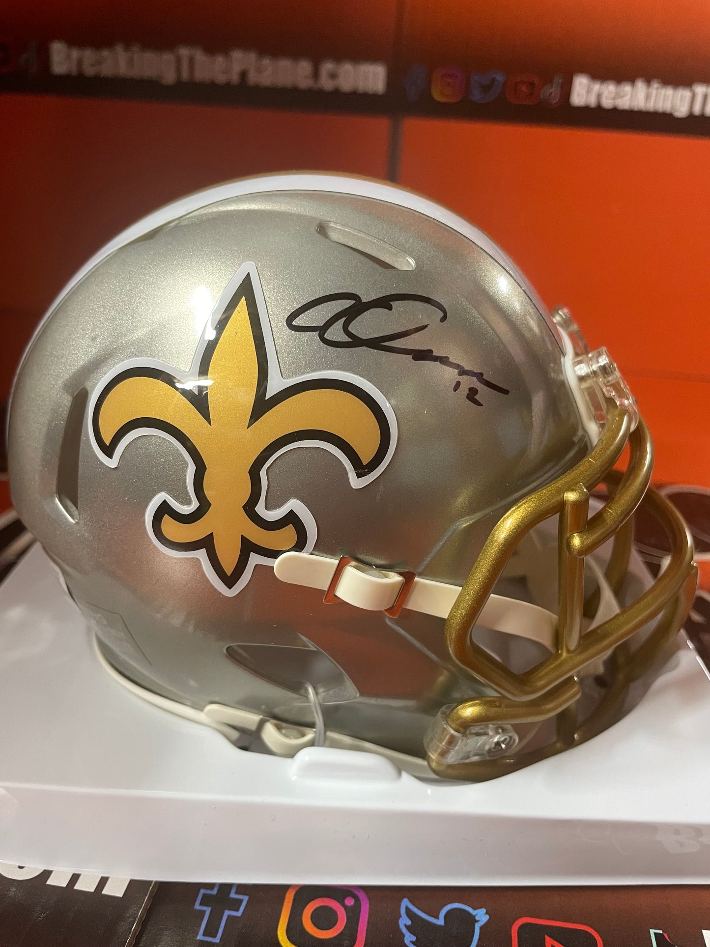 "Chris Olave Autographed Flash Mini Helmet - Beckett COA Included - Limited Edition Collectible"