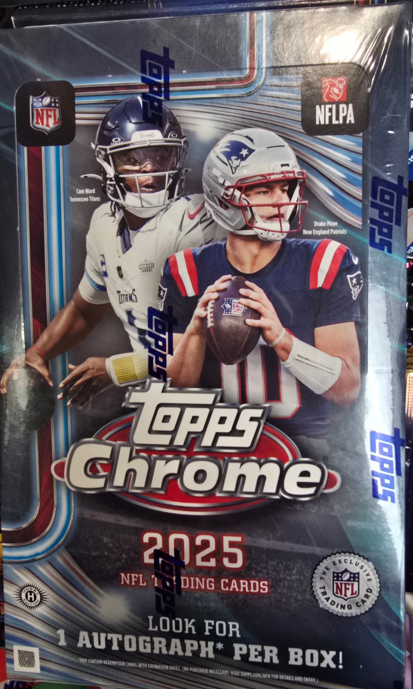 2025 Topps Chrome Football Hobby Box - 1 autograph