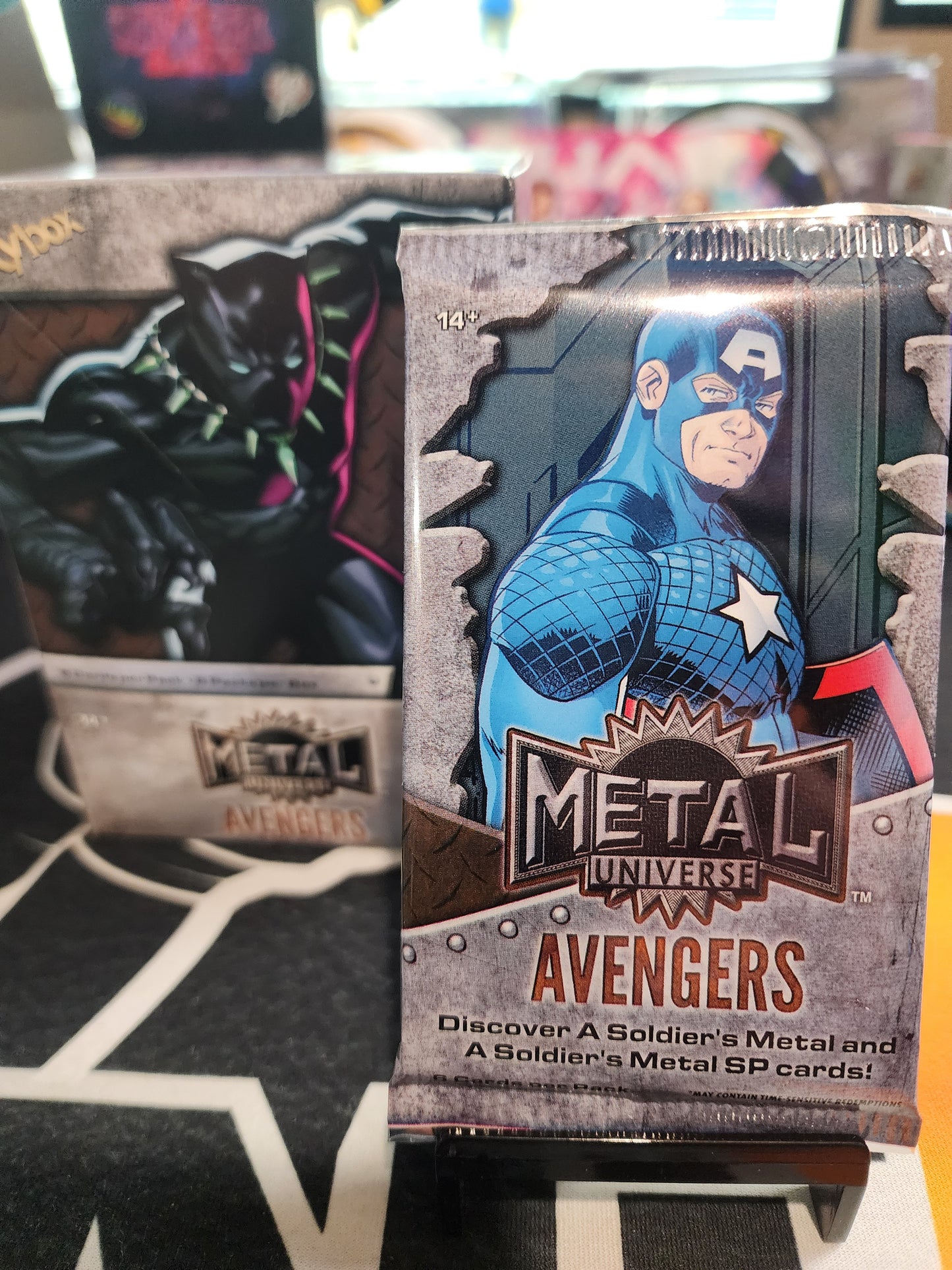AVENGERS Leaf Metal Universe Blaster Pack Personal Break! Chase Original Art Sketches and Comic Cut Memorabilia Cards! Look for Solder's Metal cards and Copper FX Parallels!