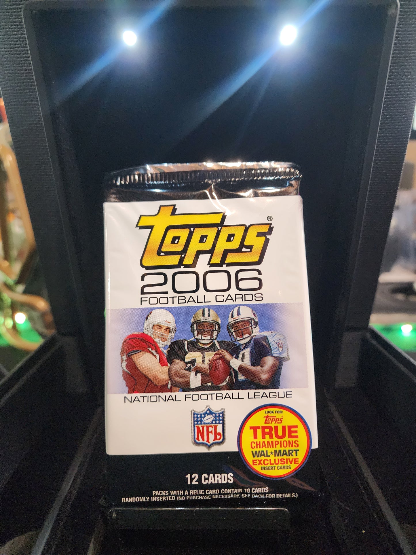 Topps 2006 Football Pack personal break! 12 cards!