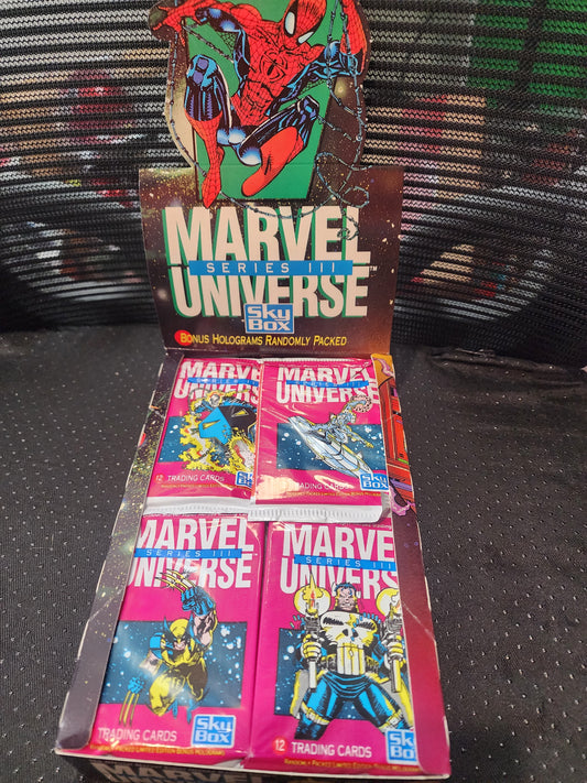 Skybox Marvel Universe III Trading Card Pack - Chase holos!