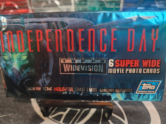 Topps Widevision 1996 Independence Day Pack Personal Break! 6 SUPER WIDE Movie Photo Cards! Chase Holo-Foil Cards!
