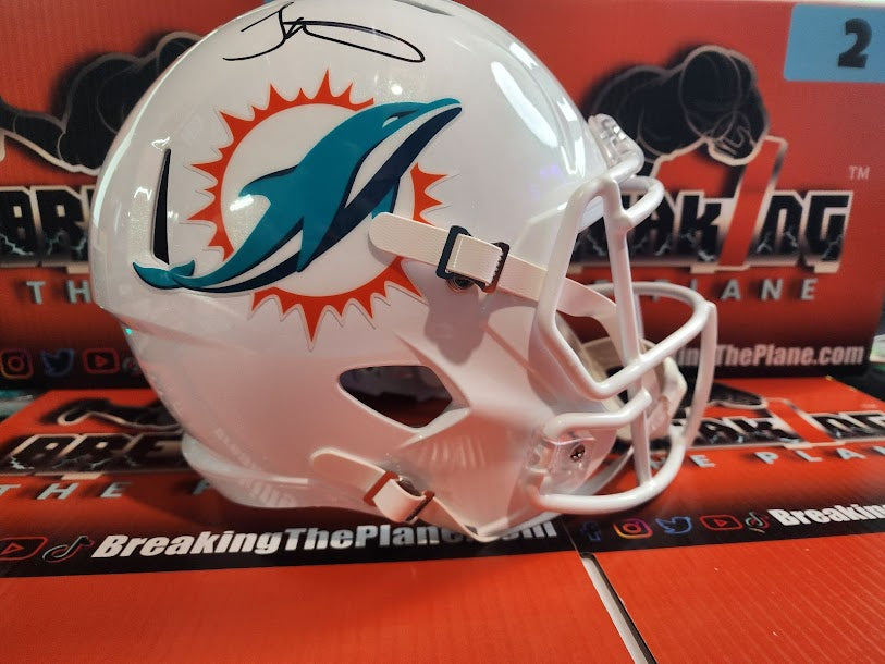 Tyreek Hill Auto Full Size Helmet Beckett COA Dolphins