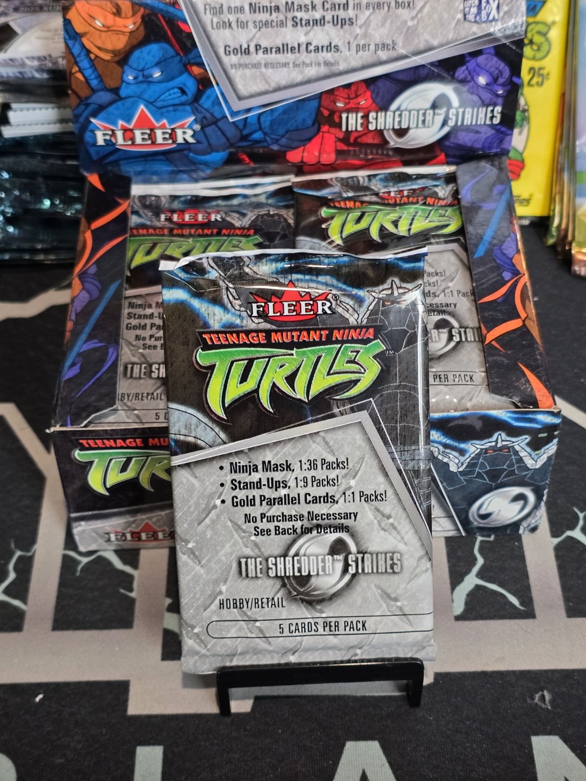 RARE Fleer 2003 Teenage Mutant Ninja Turtles: The Shredder Strikes TMNT Hobby Pack