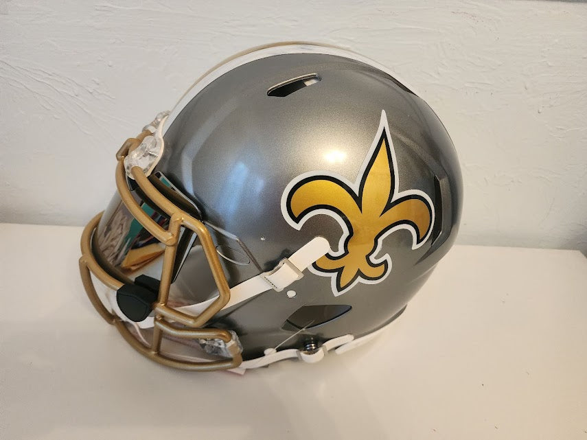 Darren Sproles Autographed Flash Authentic Full Size Saints (Mark on Top See Pics)