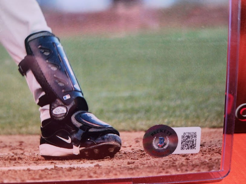 Frank Thomas Autographed 8x10 Baseball Photo Beckett COA White Sox