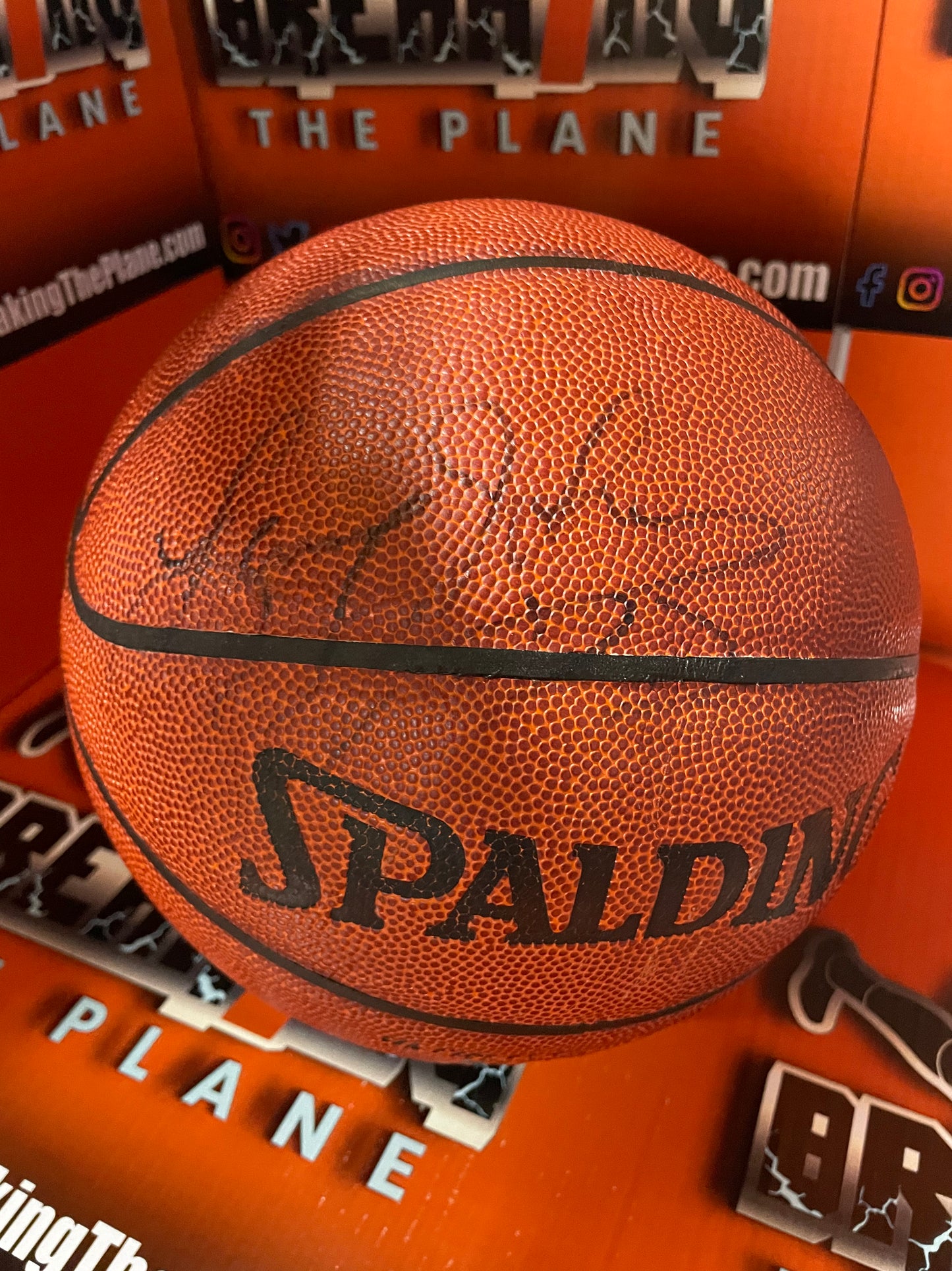 Larry Johnson Knicks / Hornets Autographed Spalding Basketball with JSA COA - E63623