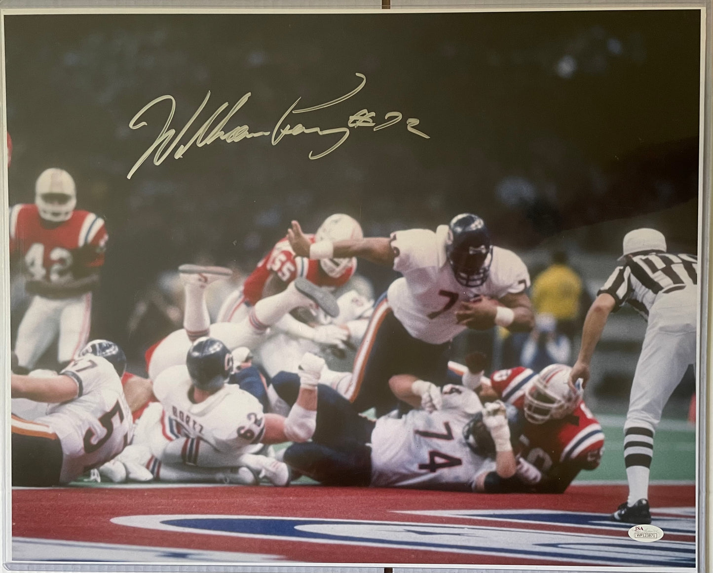 William Perry Autographed Chicago Bears 16x20 Photo with JSA COA