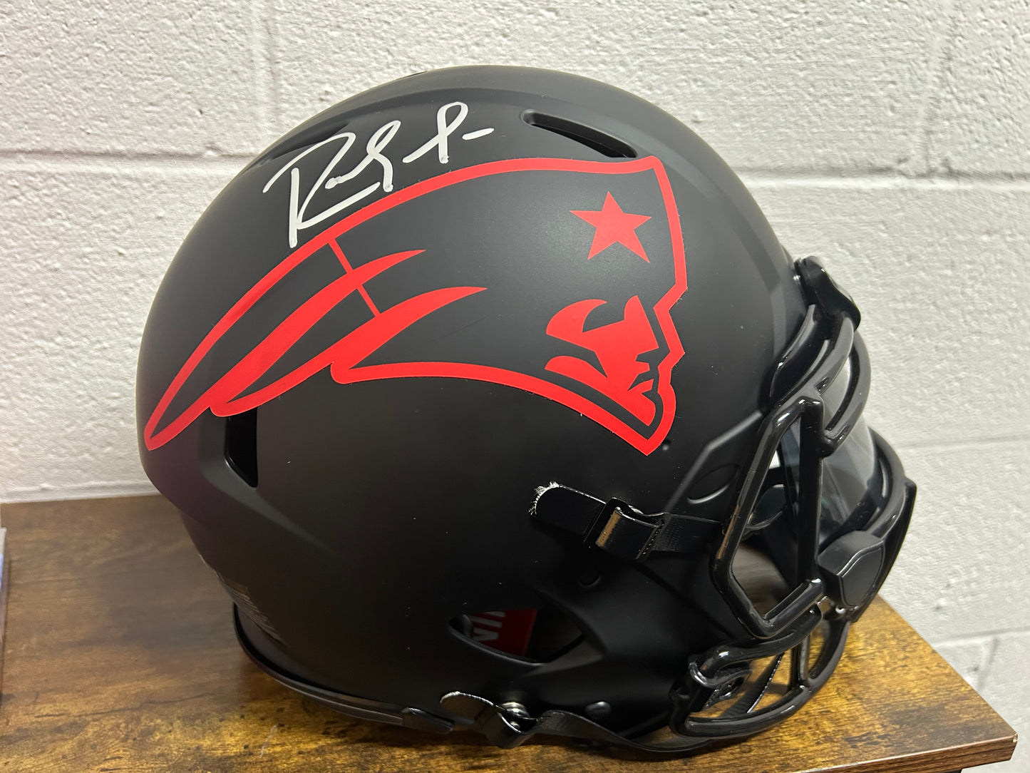 Randy Moss AUTHENTIC Eclipse Specialty Full Size Helmet Patriots Beckett COA with visor