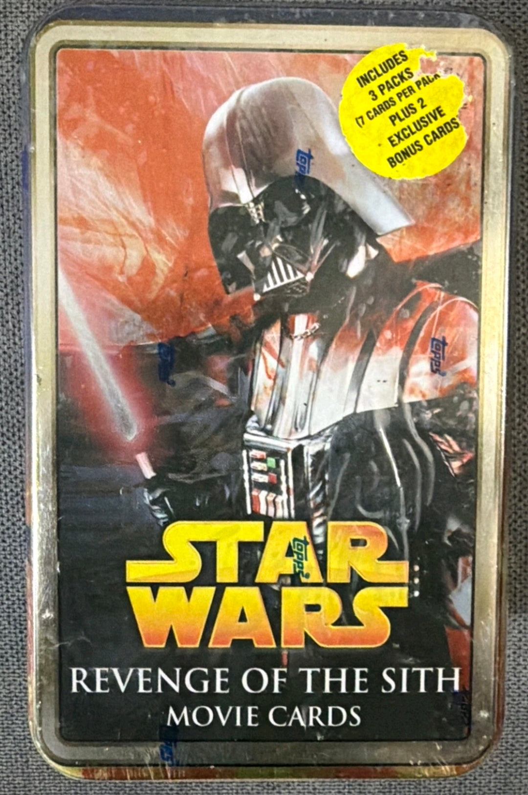 2005 Star Wars Episode III Revenge of the Sith Movie Cards Tin - 3 packs plus 2 bonus cards!