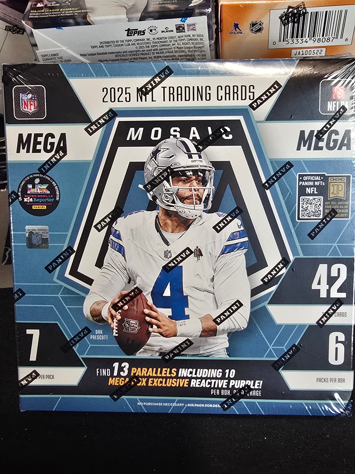 2025 Mosaic Football Mega Box