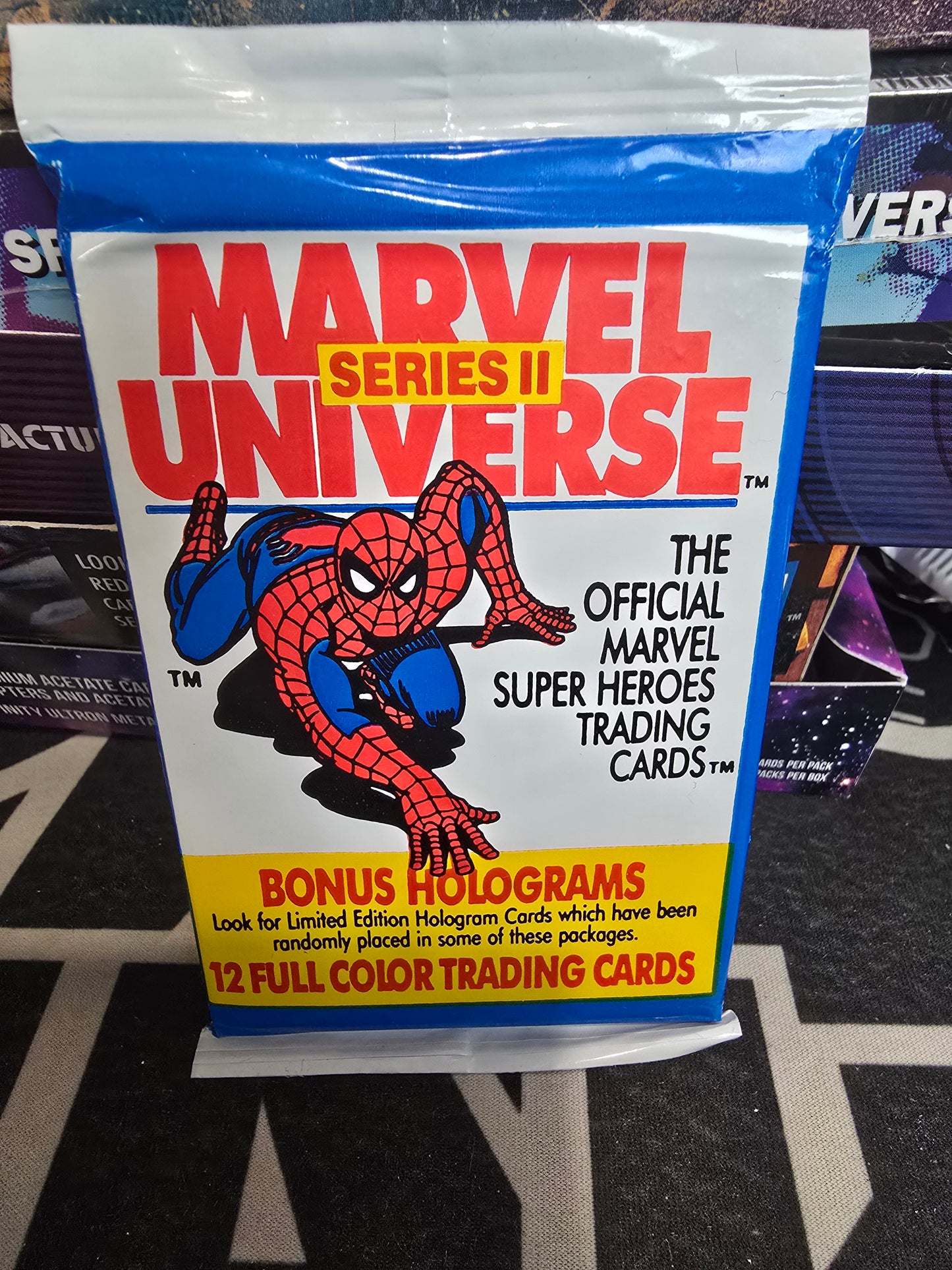 Skybox Marvel Universe II Trading Card Pack - Chase holos!