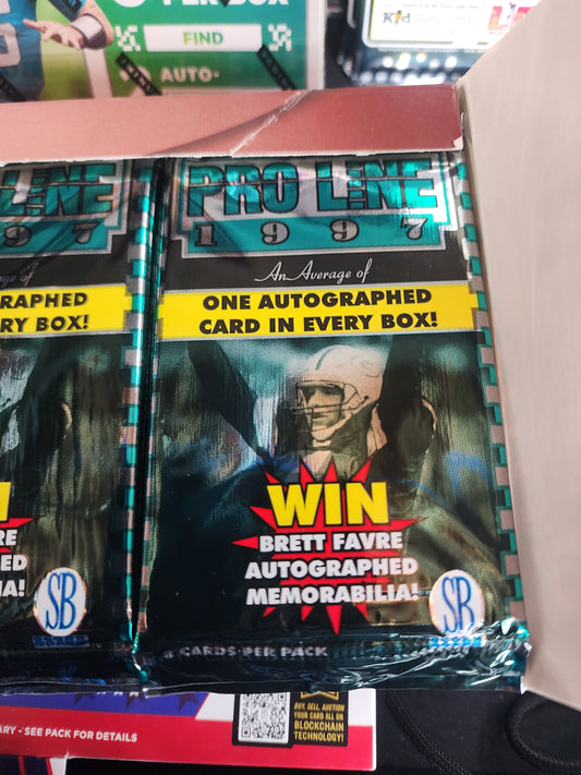 1997 Pro Line Football HOBBY PACK - 1 auto per box! Hunt for RIVALRIES insert!