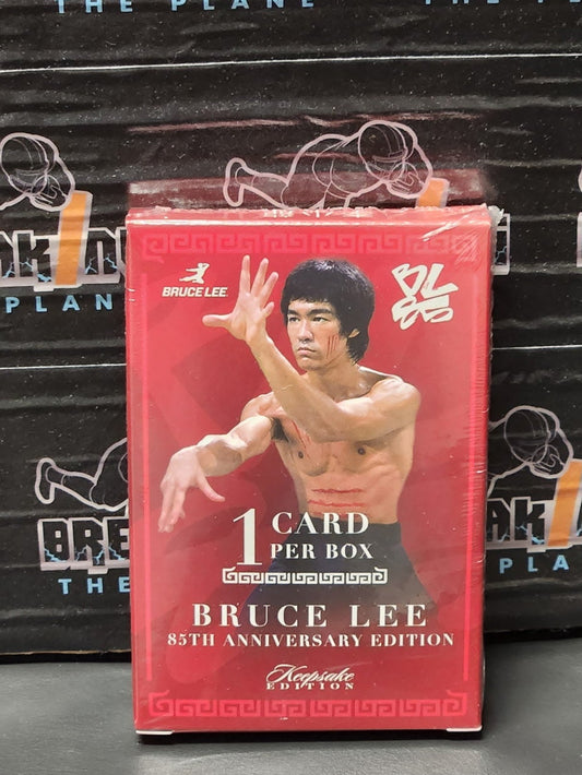 Bruce Lee Keepsake Hobby Box - 1 premium card!