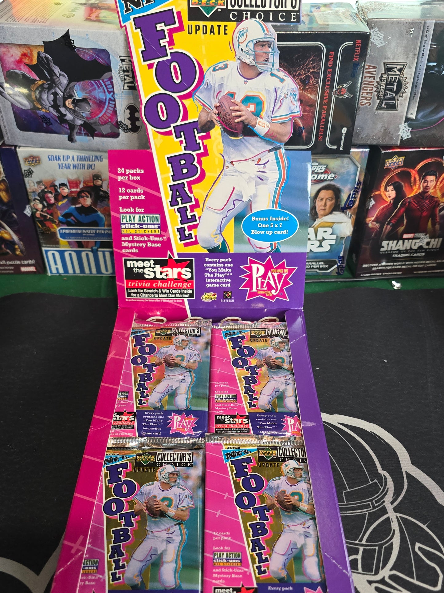 1996 Marino Upper Deck Collector's Choice Football Pack