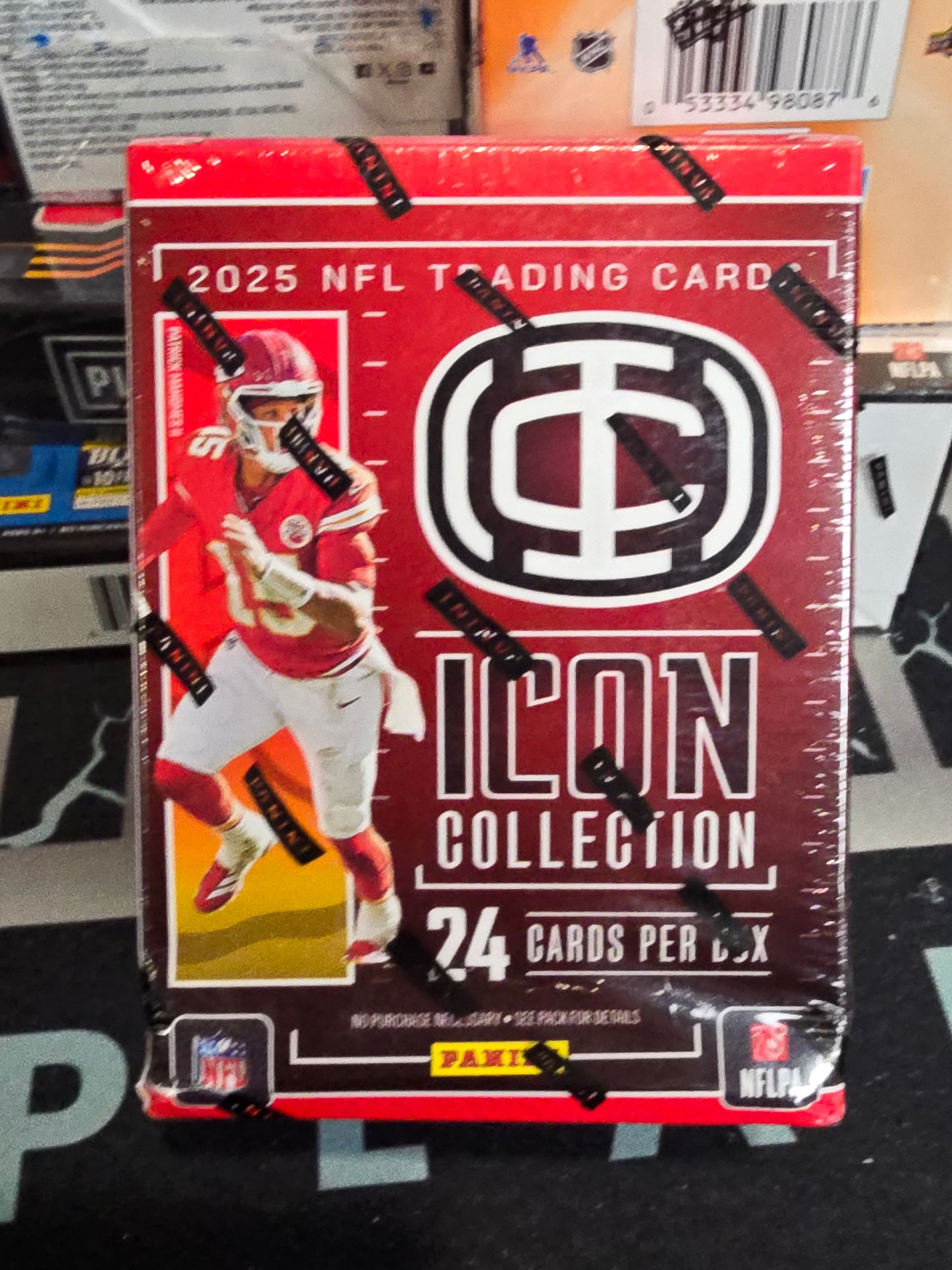2025 Icon Collection Authentically Mahomes Blaster Box - 1 mem hit! Chase autos