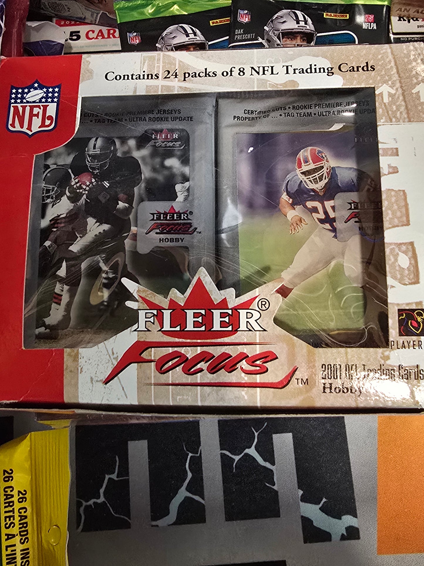 2001 Fleer Focus Football Hobby Pack - Brees and Vick Rookie Year!