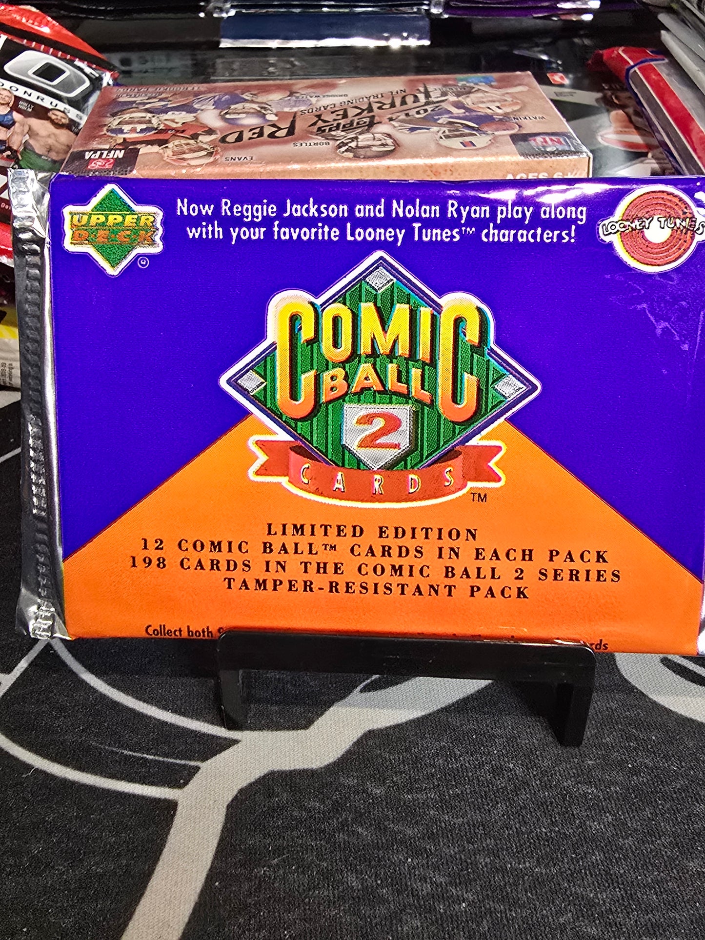 Comic Ball II Looney Tunes MLB Baseball Card Pack Upper Deck 1991